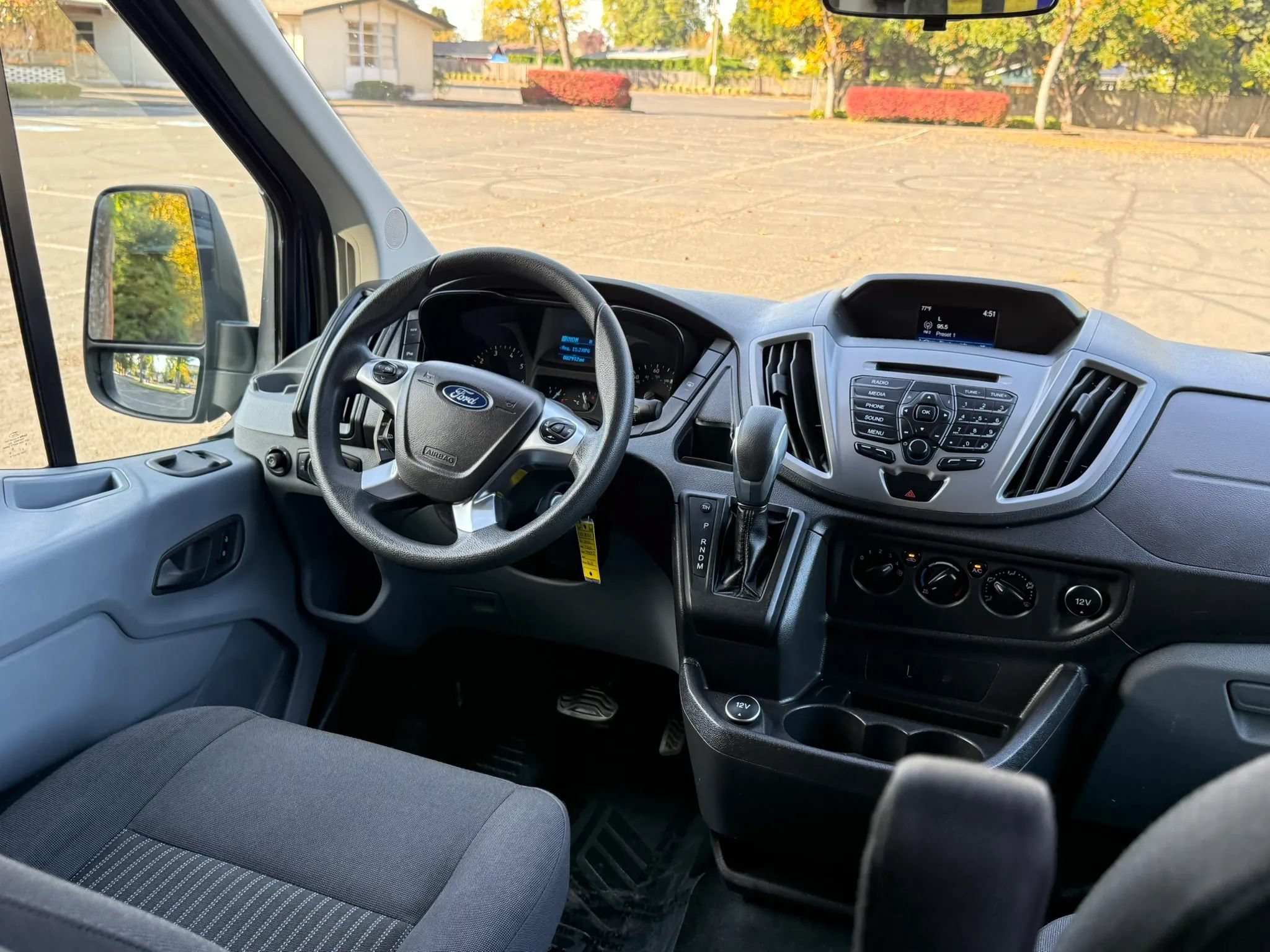 Used 2019 Ford Transit 350 XLT RWD image 10