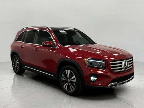 Certified 2026 Mercedes-Benz GLB 250 4MATIC image 1