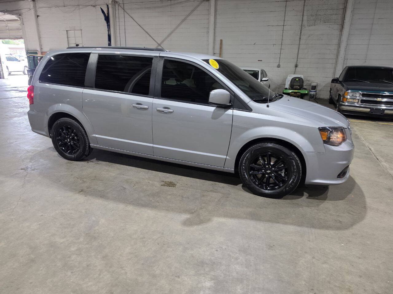 Used 2019 Dodge Grand Caravan GT FWD image 17