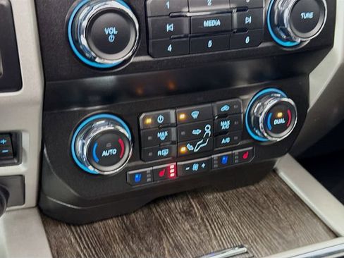 Used 2021 Ford F350 Lariat w/ Lariat Ultimate Package image 16