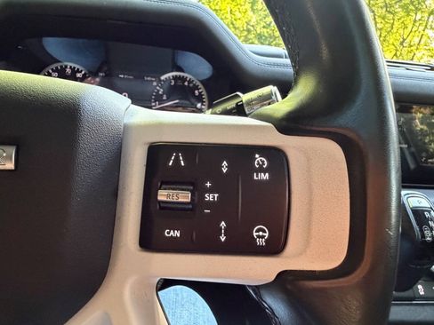 Used 2020 Land Rover Defender 110 AWD/4WD image 17