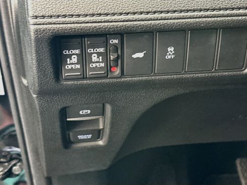 Used 2025 Honda Odyssey Sport-L image 17