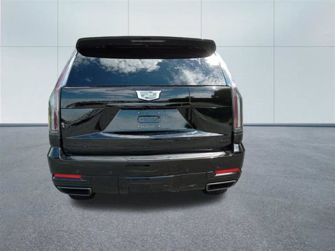 New 2026 Cadillac Escalade Platinum Sport AWD/4WD image 4