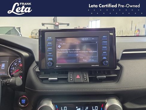 Used 2022 Toyota RAV4 XLE Premium AWD/4WD image 10