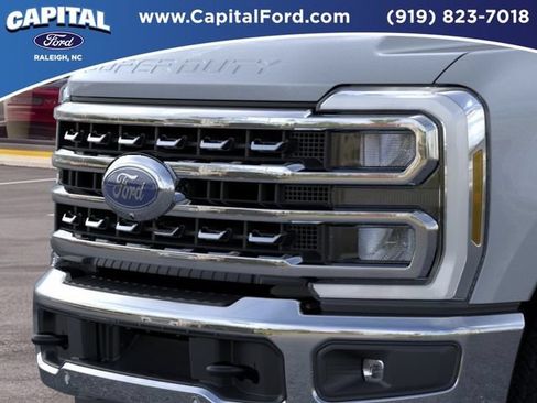 New 2026 Ford F250 Lariat w/ Lariat Premium Package AWD/4WD image 17