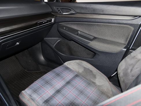 Used 2022 Volkswagen GTI SE image 43