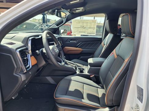 New 2026 GMC Canyon AT4 image 15