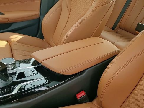 Used 2023 BMW 530e xDrive 530e iPerformance w/ Convenience Package image 33