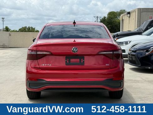 Used 2023 Volkswagen Jetta SE FWD image 8