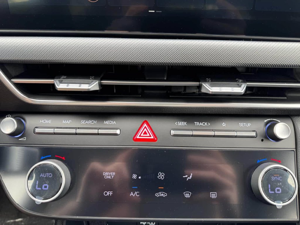 New 2026 Hyundai Sonata Blue FWD image 16