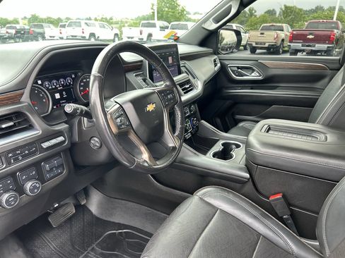 Used 2021 Chevrolet Suburban High Country AWD/4WD image 24