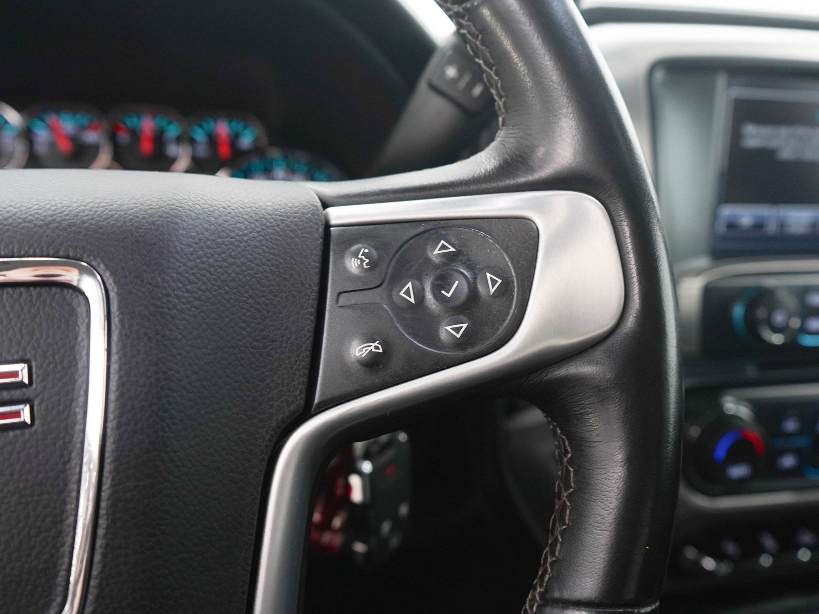 Used 2018 GMC Sierra 1500 SLT AWD/4WD image 28