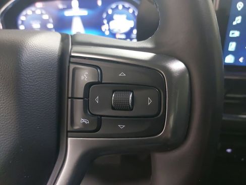 Used 2024 Chevrolet Silverado 1500 RST w/ Z71 Off-Road Package image 17