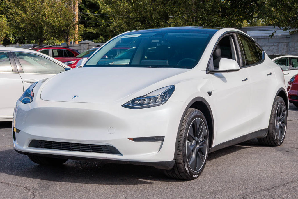 Used 2023 Tesla Model Y Long Range AWD/4WD image 14