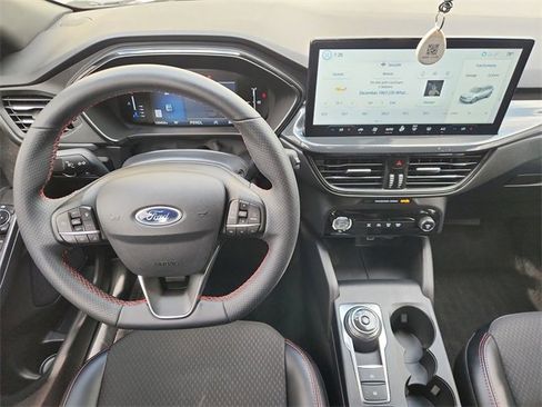 Used 2024 Ford Escape ST-Line w/ Tech Pack #1 image 11