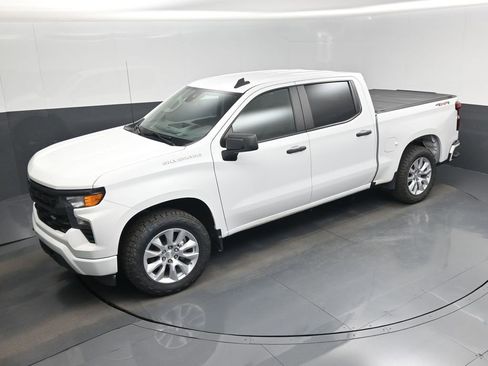 Used 2022 Chevrolet Silverado 1500 Custom image 39