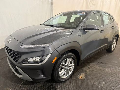 Used 2023 Hyundai Kona SE image 6