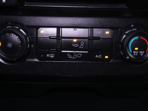 Used 2018 Ford F150 XL w/ Equipment Group 101A Mid AWD/4WD image 29