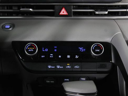 Certified 2023 Hyundai Elantra SEL FWD image 21