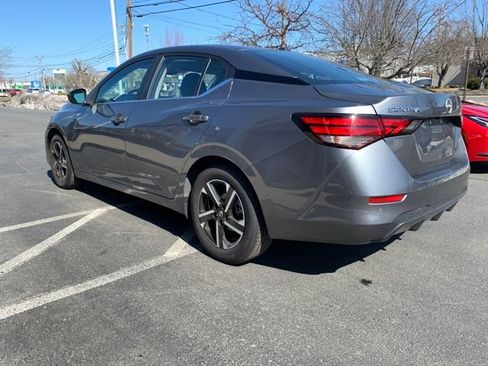 Used 2024 Nissan Sentra SV image 5