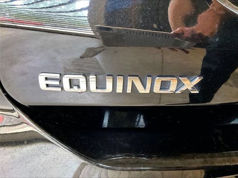 Used 2020 Chevrolet Equinox LS FWD image 30