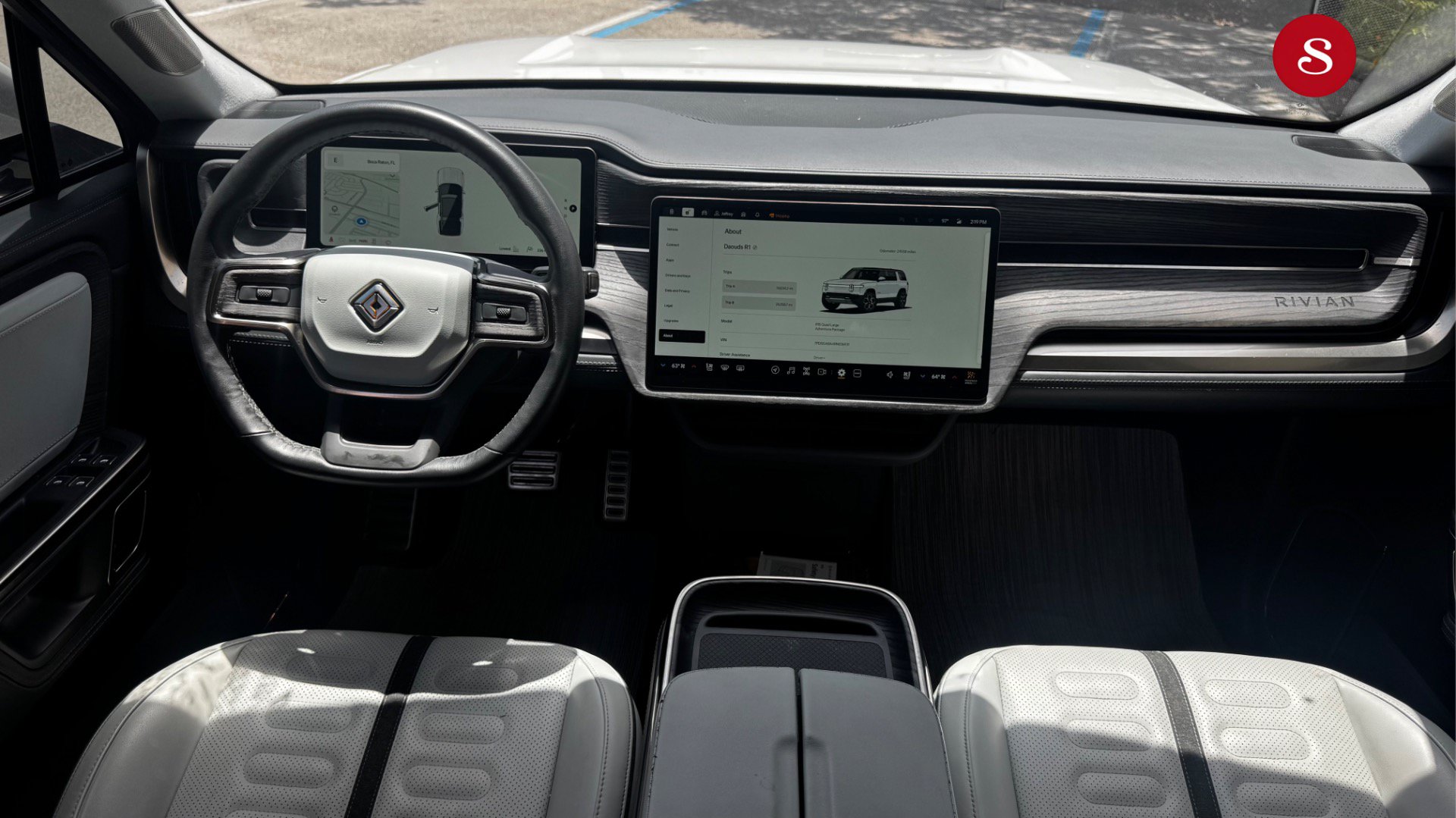 Used 2024 Rivian R1S Adventure Quad AWD/4WD image 11