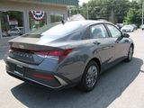 Used 2024 Hyundai Elantra SEL image 4
