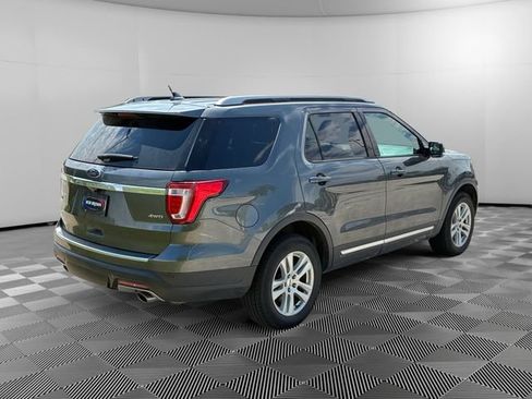 Used 2018 Ford Explorer XLT w/ Safe & Smart Package AWD/4WD image 5