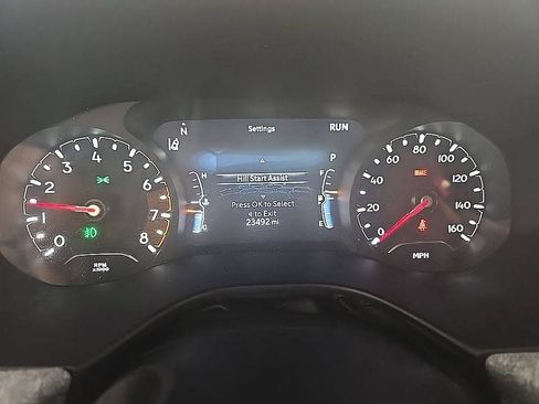 Used 2023 Jeep Compass Latitude w/ Convenience Group AWD/4WD image 16