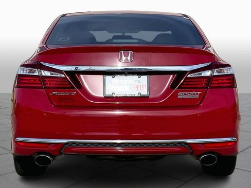Used 2017 Honda Accord Sport Special Edition image 4