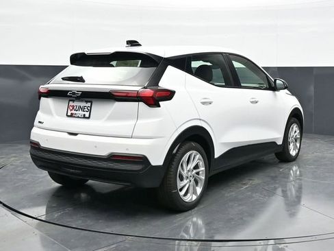New 2027 Chevrolet Bolt LT w/ Comfort Package FWD image 9