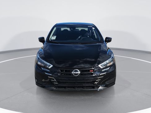 Used 2025 Nissan Versa SR w/ Trunk Package image 8