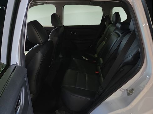 Used 2025 Nissan Rogue SV w/ SV Premium Package AWD/4WD image 14