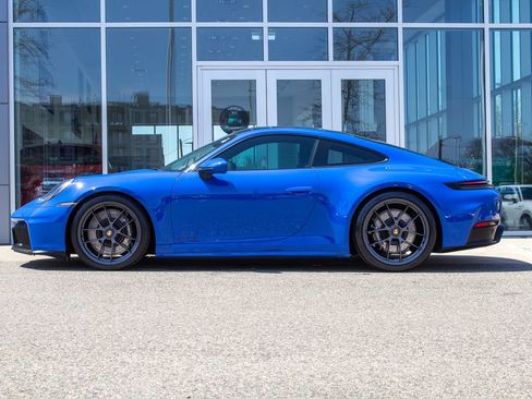 Used 2025 Porsche 911 Carrera 4 GTS AWD/4WD image 7