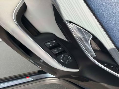 New 2026 Buick Envision Avenir image 18