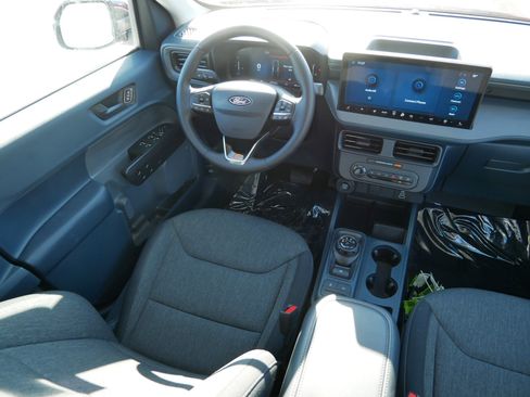 Used 2025 Ford Maverick XLT w/ XLT Luxury Package image 9