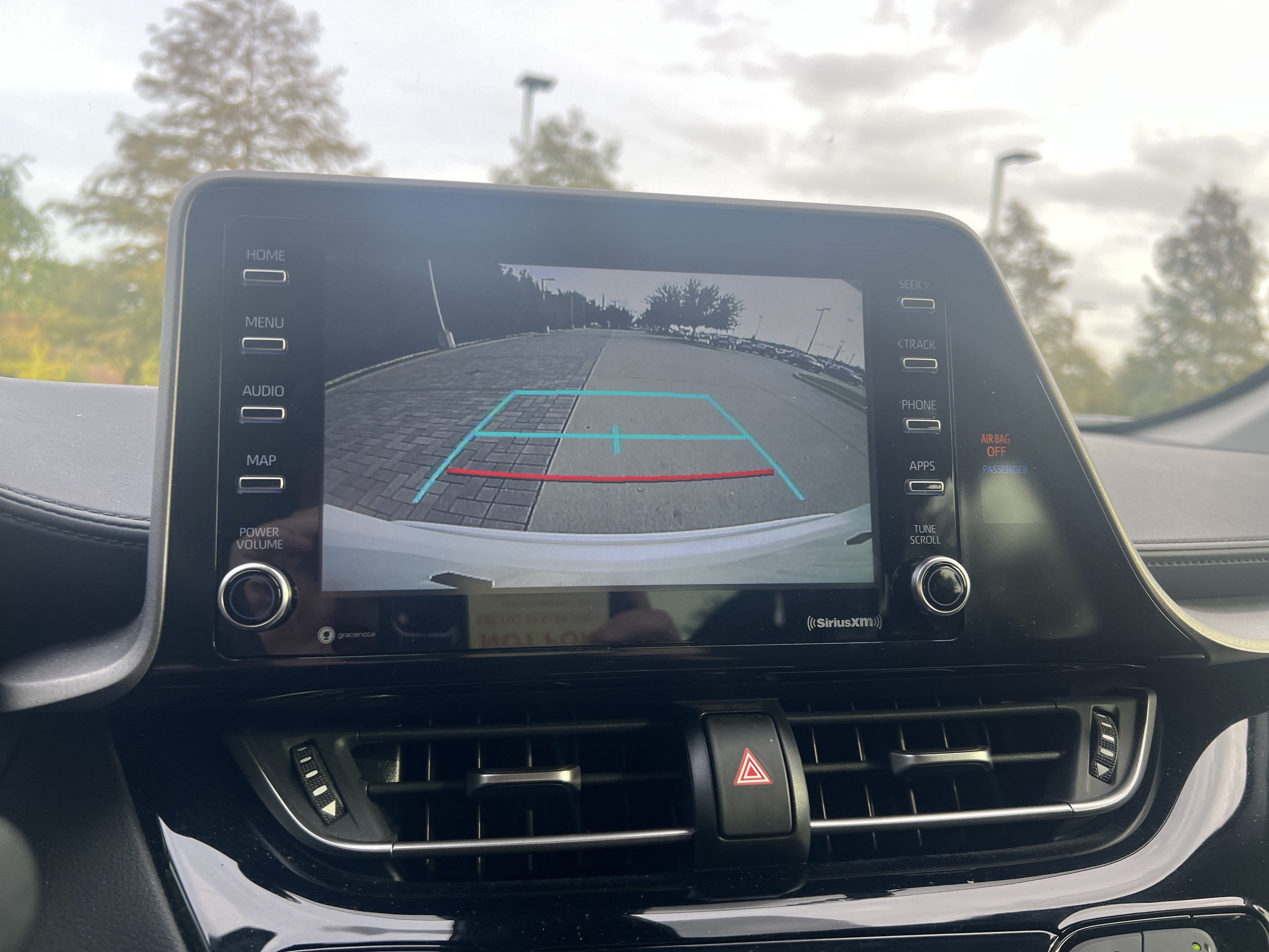 Used 2020 Toyota C-HR LE FWD image 20