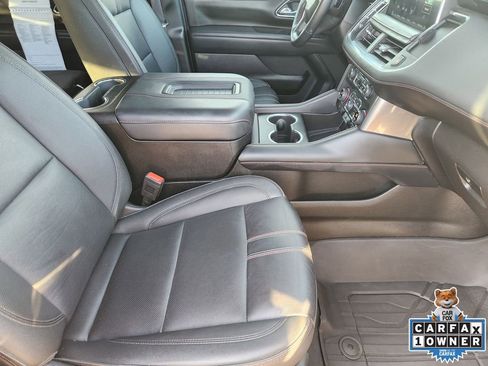 Used 2024 Chevrolet Suburban RST w/ Luxury Package image 19