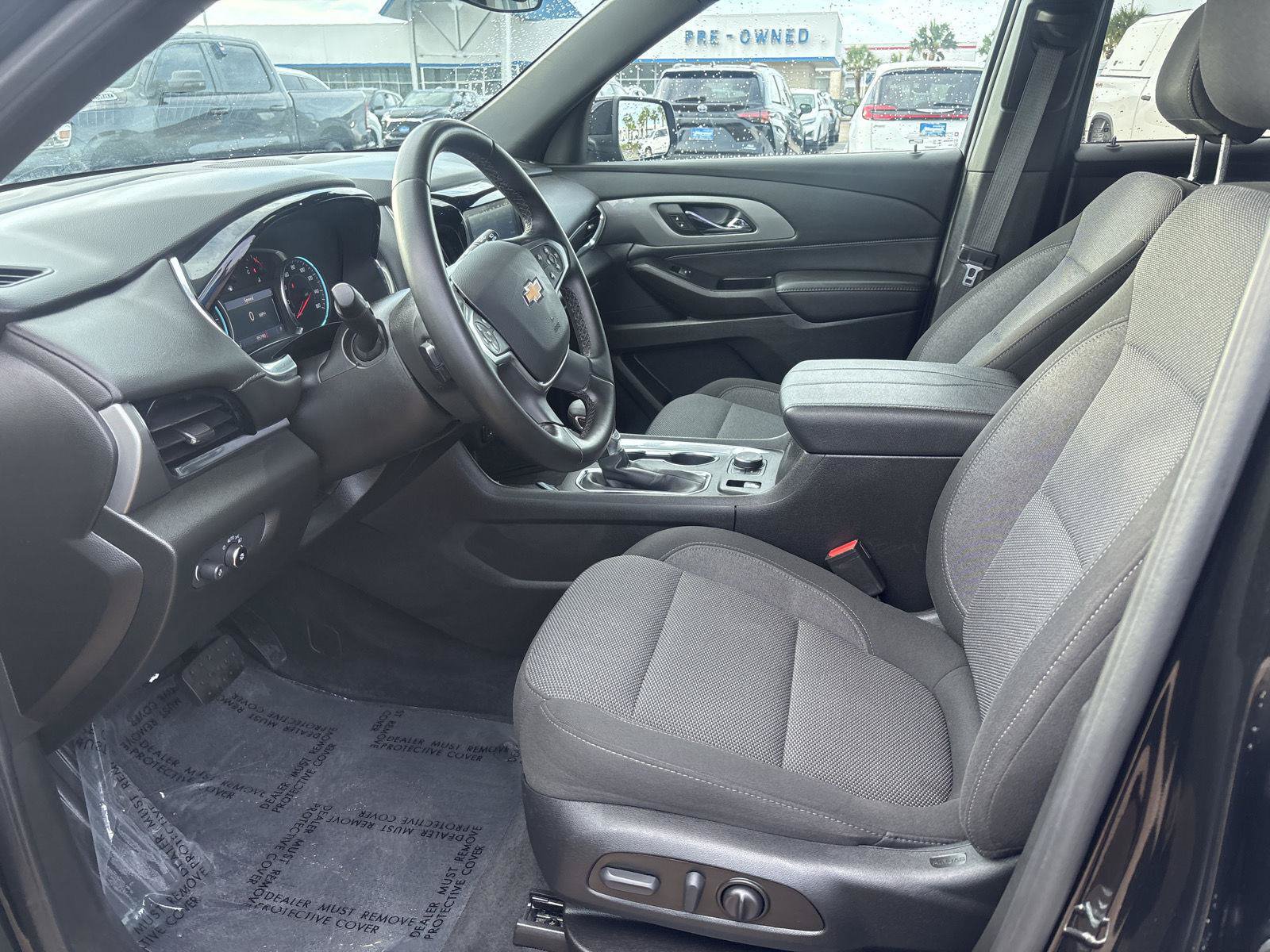 Used 2023 Chevrolet Traverse LT AWD/4WD image 24