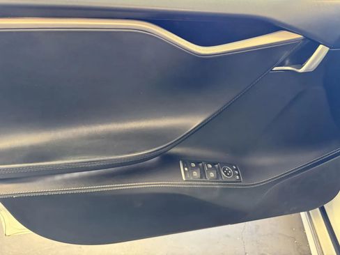 Used 2018 Tesla Model S 75D image 12