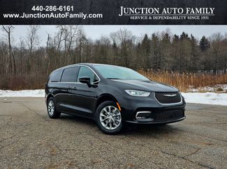 New 2026 Chrysler Pacifica Select 360° Tour