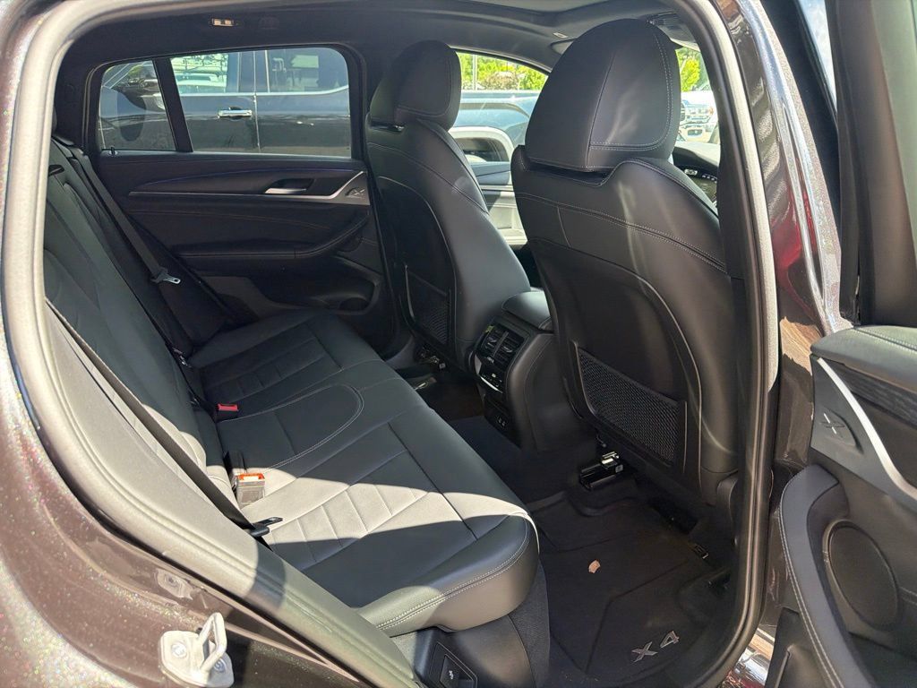 Used 2023 BMW X4 M40i AWD/4WD image 41