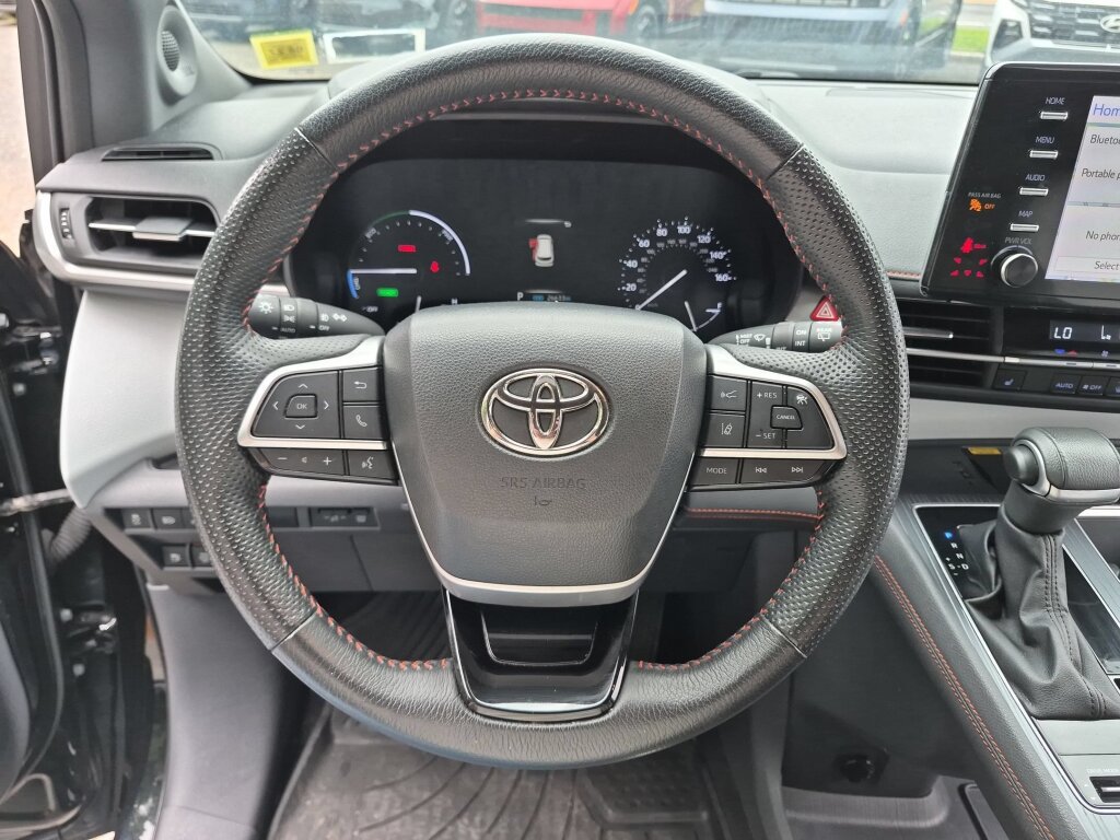 Certified 2023 Toyota Sienna XSE w/ XSE Plus Package AWD/4WD image 18