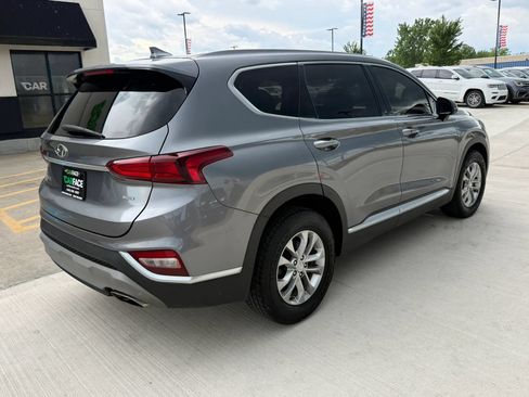 Used 2019 Hyundai Santa Fe SEL AWD/4WD image 16