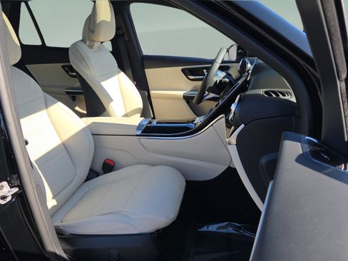 New 2026 Mercedes-Benz GLC 300 4MATIC image 13