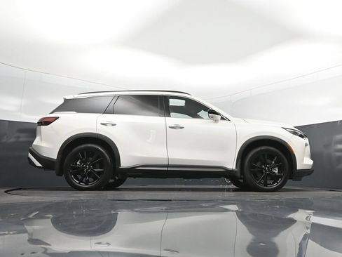 Certified 2025 INFINITI QX60 Luxe w/ Black Edition FWD image 44