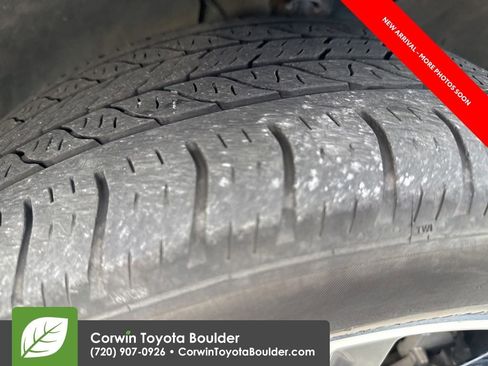 Used 2021 Volvo XC40 P8 Recharge image 9