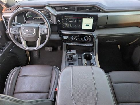Certified 2025 GMC Sierra 1500 Denali w/ Denali Reserve Package image 9