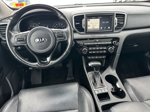 Used 2018 Kia Sportage EX w/ EX Technology Package image 16