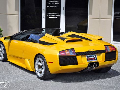 Used 2005 Lamborghini Murcielago Roadster image 40